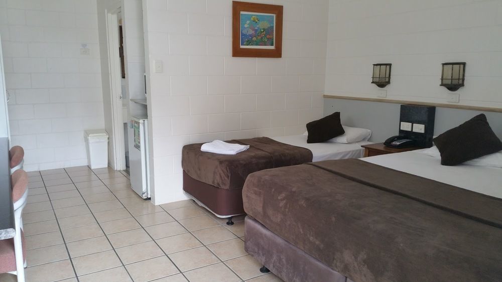 Colonial Rose 3* Townsville