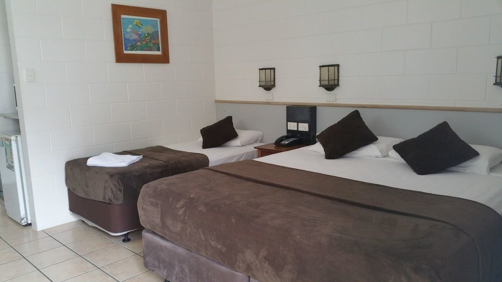 Colonial Rose 3* Townsville